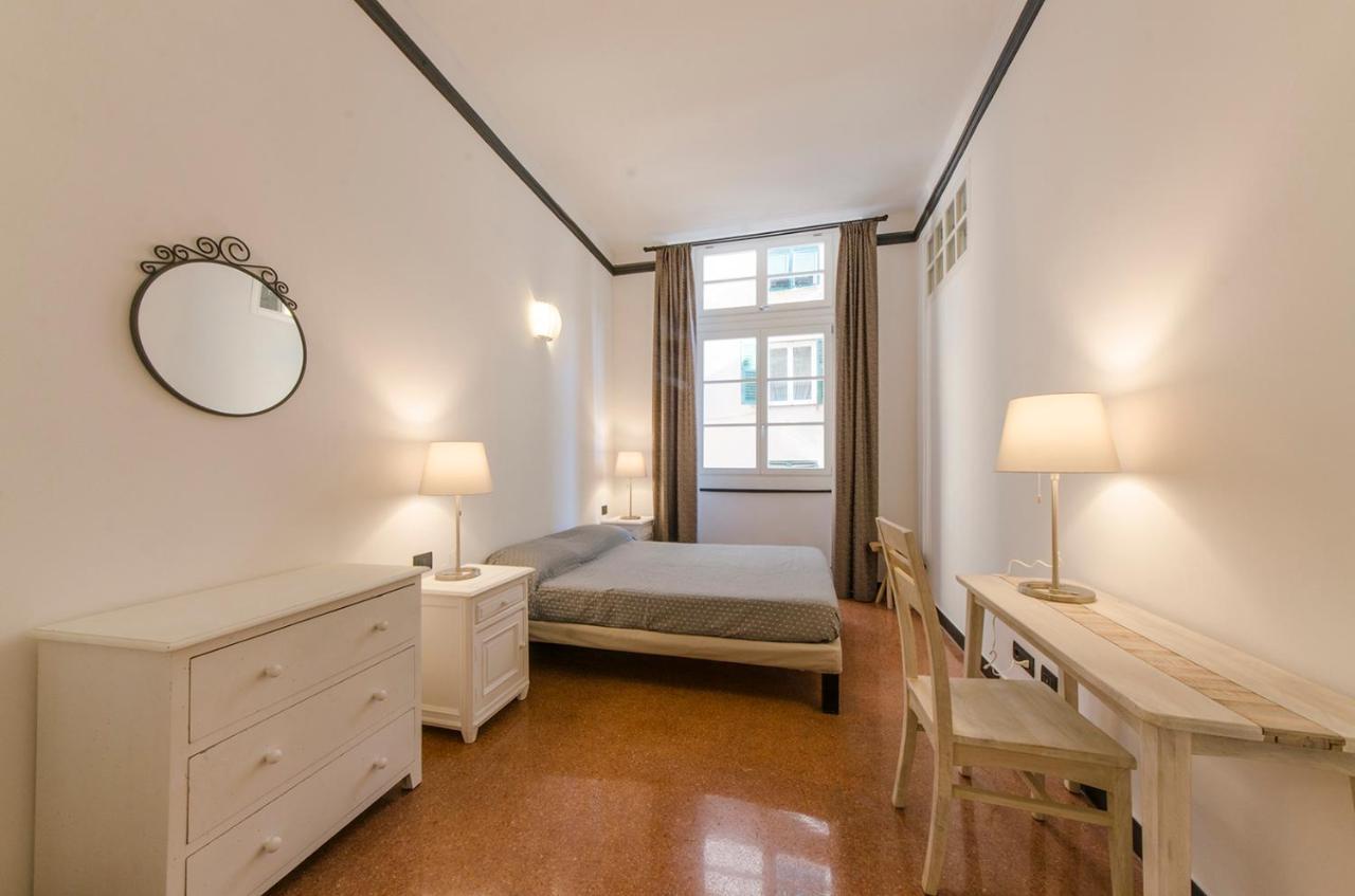 Апартаменти Aquarium 1'Minute! Free Wifi & Netflix "Casa Ripamaris Agnello" - Genova, Centro Storico By Tilo Екстер'єр фото